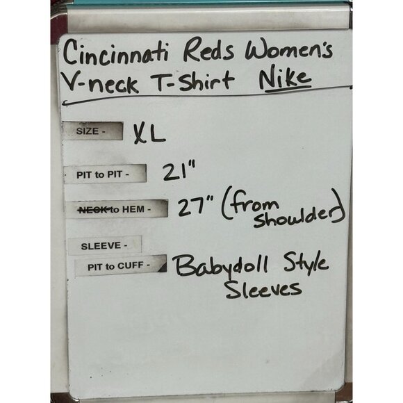 Cincinnati Reds Nike Women's V-neck T-shirt Dri-Fit Size XL Baseball Cincy MLB - Picture 7 of 7